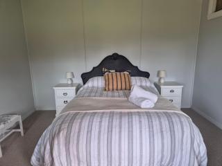 The Shearers Quarters - Kaikoura Holiday Home - 2
