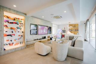 Palm Villa - Award Winning Modern Luxury & Exclusive Villa - 2