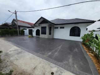 Premium Beachfront Sea Glass Villa with private pool - 1