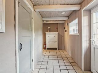 Holiday Home Law - 400m from the sea by Interhome - 5
