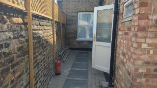 4Bed Spacious New Refurbish Home Near Westfield - 3