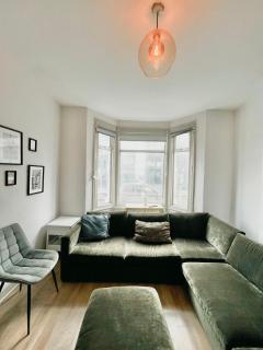 Spacious House in Surrey Quay - 0