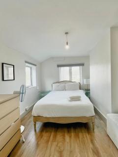 Spacious House in Surrey Quay - 5