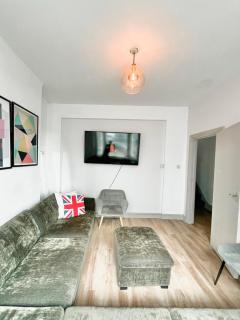 Spacious House in Surrey Quay - 3