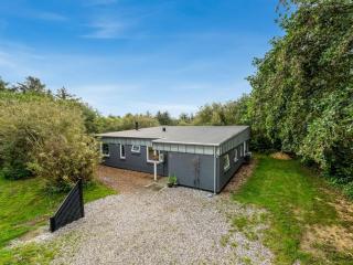 Holiday Home Jerrit - 1-4km from the sea by Interhome - 5