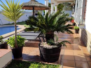 Chalet grande con Piscina para Parejas y Familias - 1