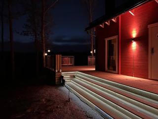 Log cabin with hot tub and views - 5