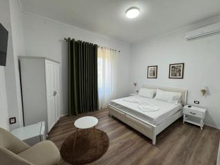 Xho's Forest Guest House - 7