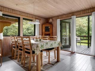 Holiday Home Matild - 800m from the sea by Interhome - 1