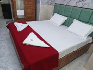 Chinnis Guest Inn - 6