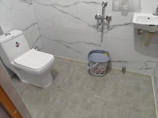 Chinnis Guest Inn - 4