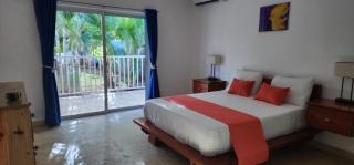 Room for 2 w kitchen pool close to the beach - 0