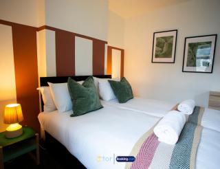 Barry Vibes 3BR House by The One Retreats Short Lets & Serviced Accommodation Barry close to Barry Island - 3
