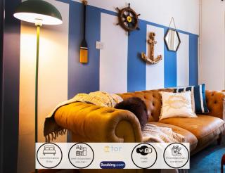 Barry Vibes 3BR House by The One Retreats Short Lets & Serviced Accommodation Barry close to Barry Island - 0