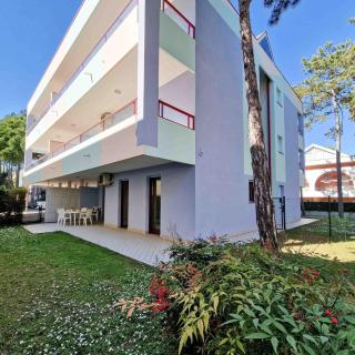 Welcoming flat with private garden - Beahost - 8