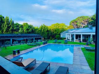 Constantia Winelands Lodge - 6