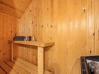 Holiday Home Emppu - 250m from the sea by Interhome - 1