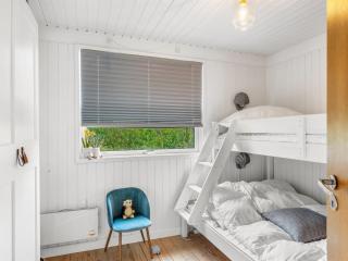 Holiday Home Mintha - 400m from the sea by Interhome - 2
