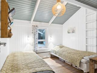 Holiday Home Pauliina - 500m from the sea by Interhome - 5