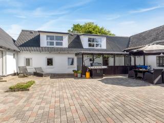 Apartment Veronica - 700m from the sea by Interhome - 4