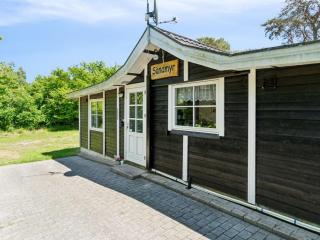 Holiday Home Horsten - 270m from the sea by Interhome - 1