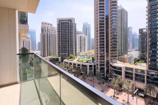 Chic 1BR Retreat , Blvd Views, Walk to Dubai Mall - 7
