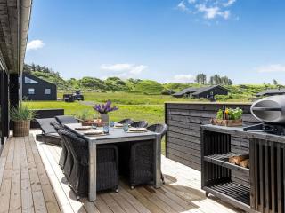 Holiday Home Ata - 400m from the sea by Interhome - 4