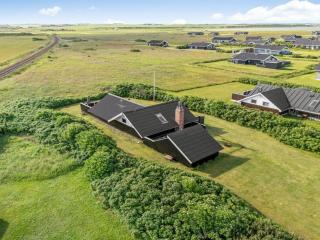 Holiday Home Angelie - 400m from the sea by Interhome - 6