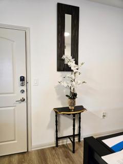 Frisco Vibes With Pool Gym and Elegant 1BR Apart - 1