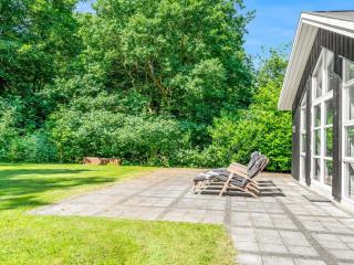 Holiday Home Patrice - 300m from the sea by Interhome - 3
