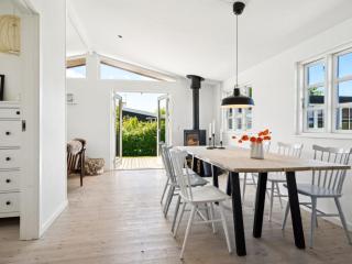 Holiday Home Kim - 250m from the sea by Interhome - 2