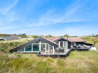 Holiday Home Emin - 700m from the sea by Interhome - 5