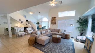 Tranquil Turquoise Retreat home - 7