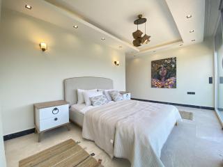 Luxury Villa w Private Pool Panoramic View - 7
