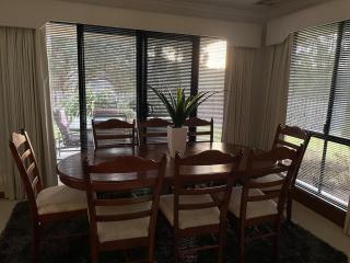 Blackstone Lakeside 4 Bedrooms 2 Bathrooms - 3