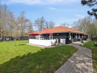 Holiday Home Alla - 500m from the sea by Interhome - 3