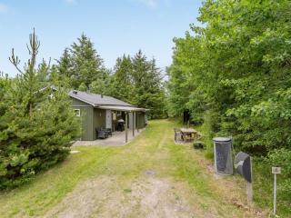 Holiday Home Ane - 1-7km from the sea by Interhome - 8