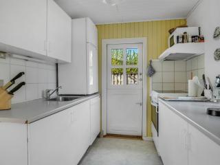 Holiday Home Ingobert - 50m from the sea by Interhome - 6