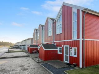 Apartment Hariett - 900m from the sea by Interhome - 3