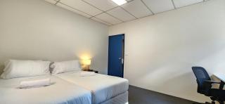2BR 1BATH FLAT - by FCLROOM in CAMPERDOWN SYDNEY - 5