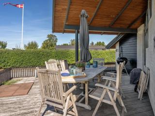 Holiday Home Angelarij - from the sea by Interhome - 4