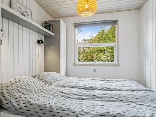 Holiday Home Ingiald - 600m from the sea by Interhome - 1