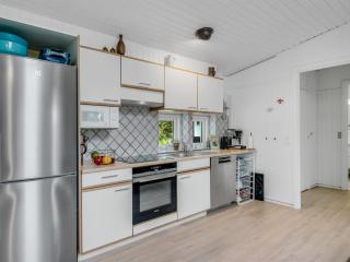 Holiday Home Elmira - 555m from the sea by Interhome - 7