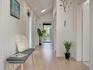 Holiday Home Cholena - 700m from the sea by Interhome - 4