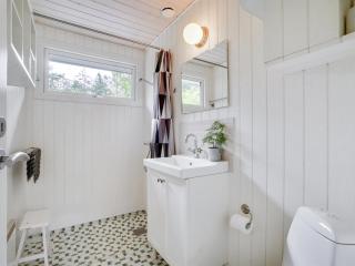 Holiday Home Angantir - 700m to the inlet by Interhome - 1