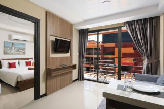 1bdr apartment NaiHarn Beach condo by Capital Pro - 2