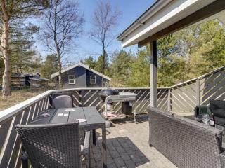 Holiday Home Sighbiorn - 950m from the sea by Interhome - 2