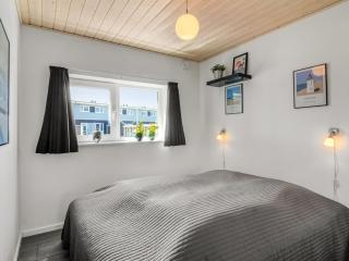 Apartment Jören - 700m from the sea by Interhome - 4