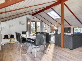 Holiday Home Thurir - 4km from the sea by Interhome - 4