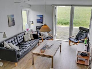 Holiday Home Mirjami - 95m from the sea by Interhome - 5